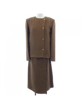 Chanel Vintage Suit Brown